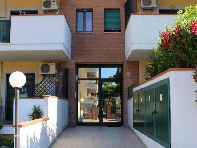 Appartamento in affitto a Martinsicuro, Villa Rosa