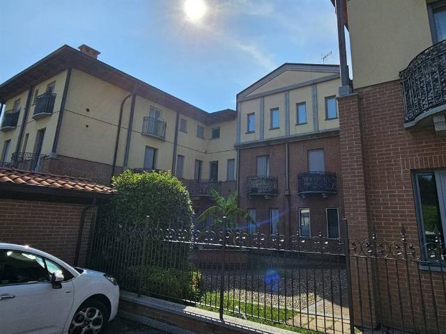 Appartamento in affitto a Meda MB