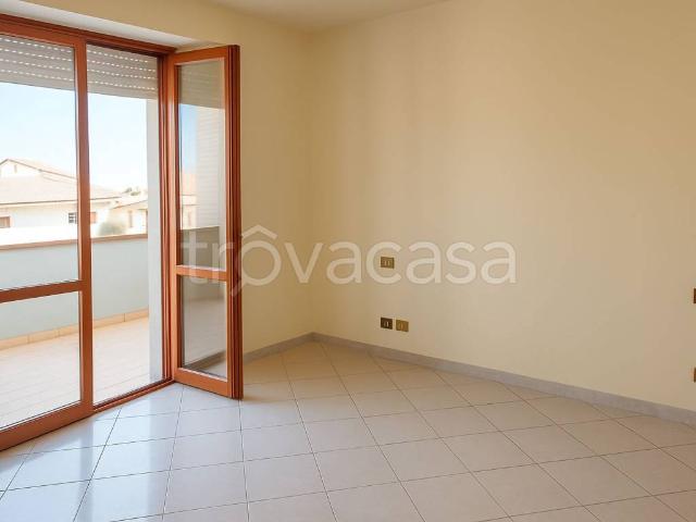 Appartamento in affitto a Mergo, giardino privato, parzialmente arredato, luminoso TrovaCasa