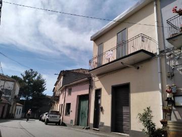 Appartamento in affitto a Milo CT