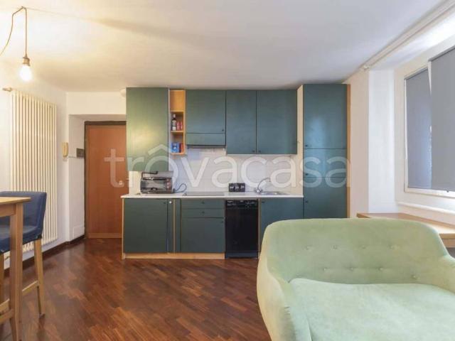 Appartamento in affitto a Milano via Cicco Simonetta, Corso Genova