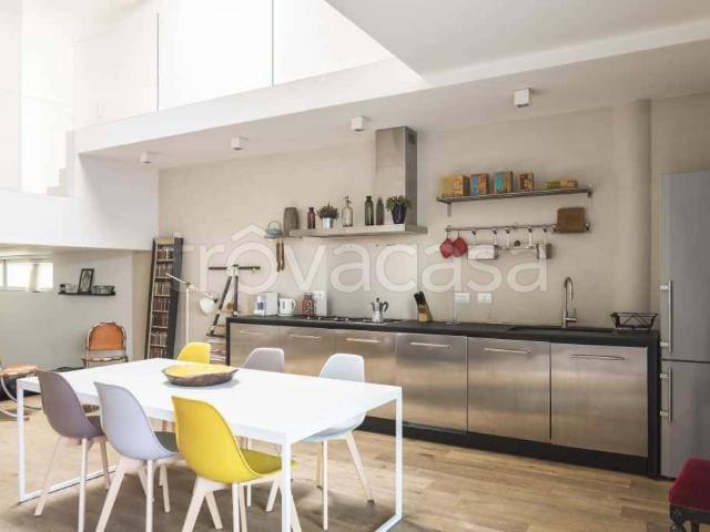 Appartamento in affitto a Milano via Cristoforo Gluck, Cascina dei Pomi
