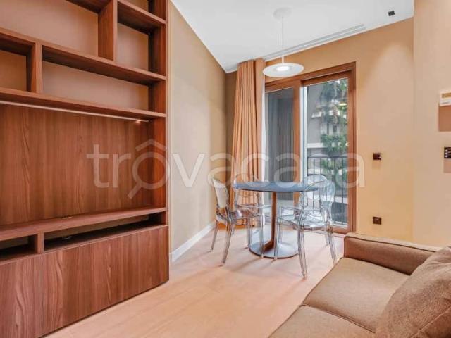 Appartamento in affitto a Milano via Amerigo Vespucci, Porta Nuova