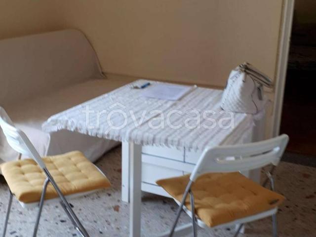 Appartamento in affitto a Milano via Andrea Maria Ampère, arredato, terrazzo, angolo cottura TrovaCasa