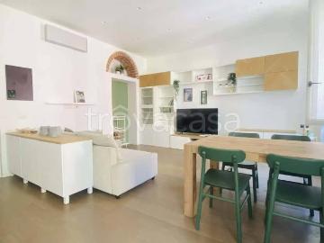 Appartamento in affitto a Milano via Angelo della Pergola, arredato, ascensore, balcone TrovaCasa