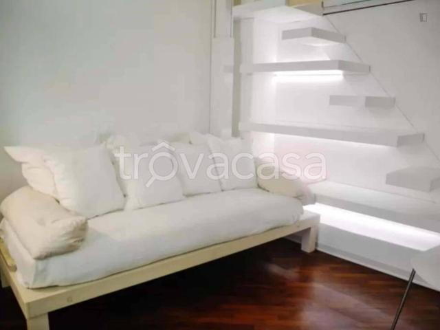 Appartamento in affitto a Milano via Agostino Bertani, arredato, soppalco, studio TrovaCasa