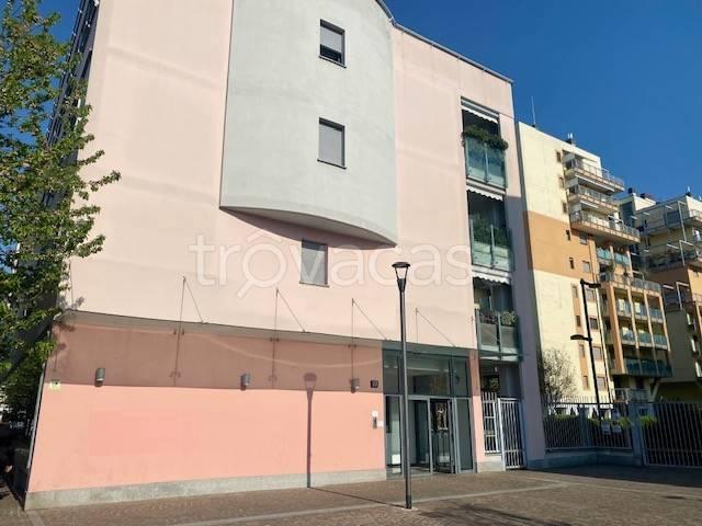 Appartamento in affitto a Milano via Bernardo Rucellai, 37, arredato, box, terrazzo TrovaCasa