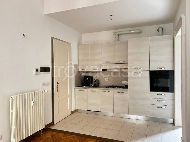 Appartamento in affitto a Milano via Bernardino Zenale, 11, terrazzo, immobile di prestigio, aria condizionata TrovaCasa