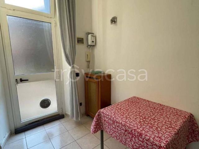 Appartamento in affitto a Milano via Bramantino, arredato, cucina abitabile, studio TrovaCasa