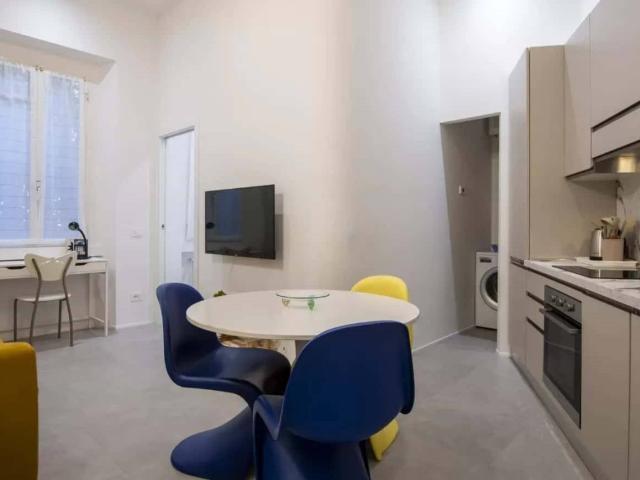 Appartamento in affitto a Milano via Giuseppe Giacosa, arredato, riscaldamento autonomo, centrale TrovaCasa