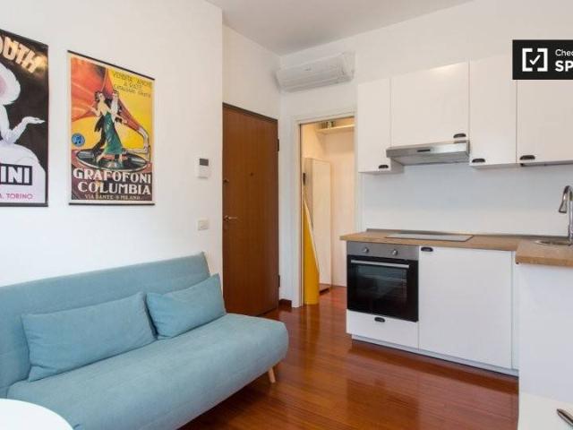 Appartamento in affitto a Milano via Guglielmo Röntgen, Bocconi, Ravizza