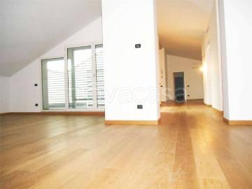 Appartamento in affitto a Milano via Gustavo Modena, terrazzo, doppia esposizione, contesto signorile TrovaCasa