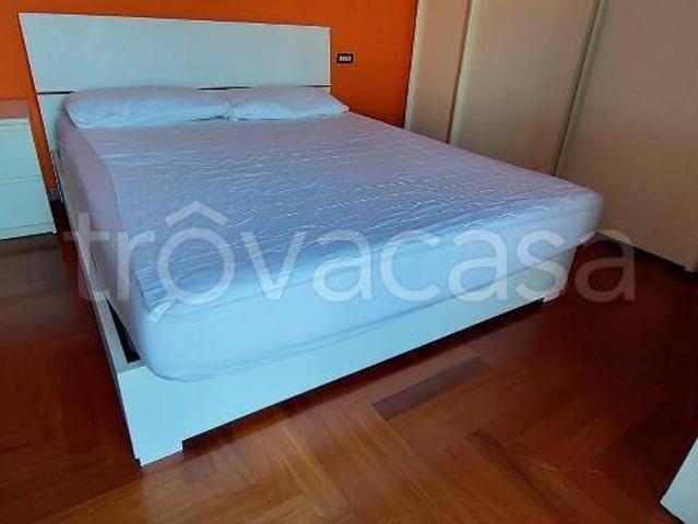 Appartamento in affitto a Milano via Donna Prassede, arredato, terrazzo, ascensore TrovaCasa