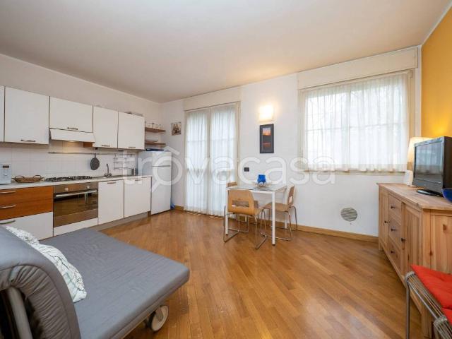 Appartamento in affitto a Milano via dei Fontanili, 24B, arredato, giardino privato, terrazzo TrovaCasa