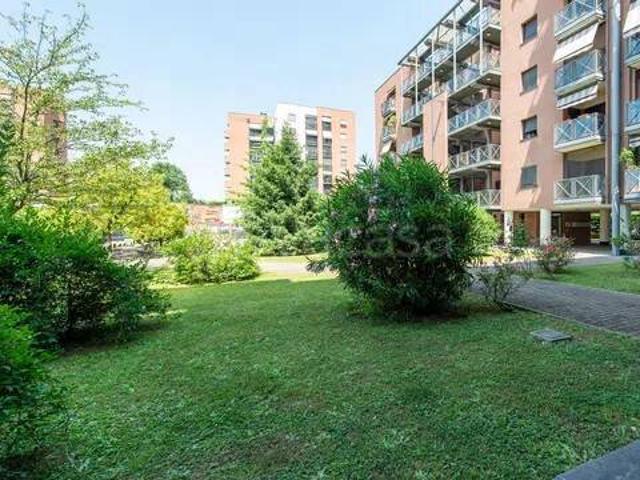 Appartamento in affitto a Milano via Empoli s.n.c, Bignami Ponale
