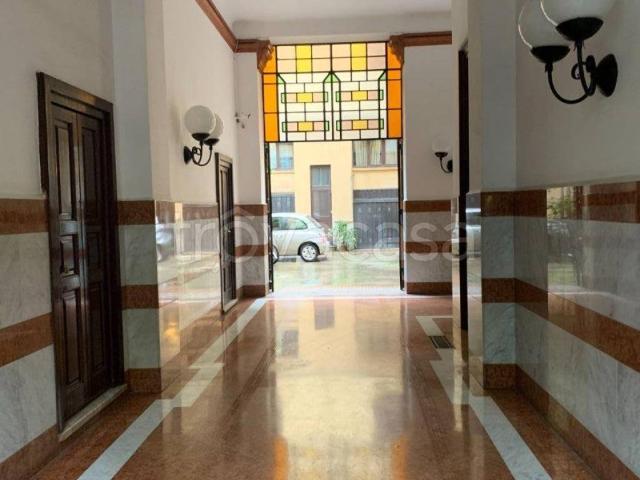 Appartamento in affitto a Milano via Fratelli Bronzetti, 3, terrazzo, riscaldamento autonomo, parzialmente arredato TrovaCasa