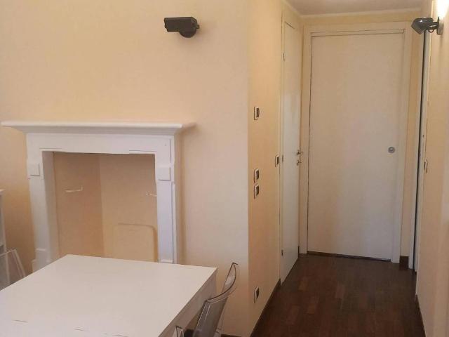 Appartamento in affitto a Milano via Friuli, arredato, doppia esposizione, ristrutturato TrovaCasa