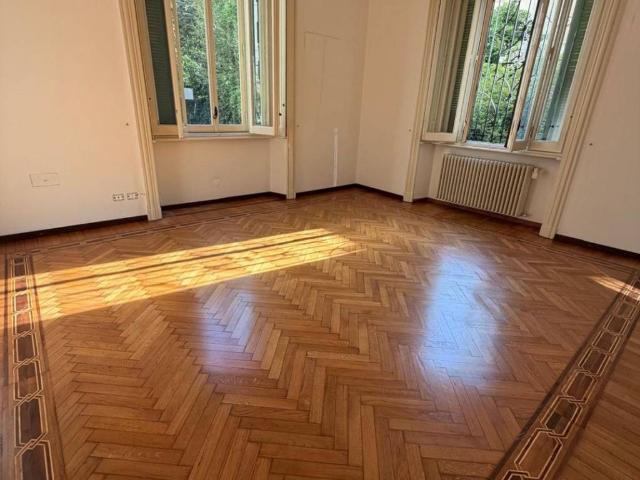 Appartamento in affitto a Milano via Lorenzo Mascheroni, riscaldamento autonomo, immobile di prestigio, parzialmente arredato TrovaCasa