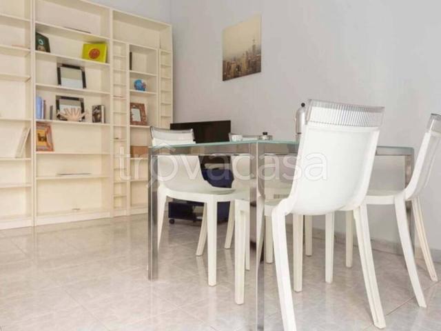 Appartamento in affitto a Milano via Leon Battista Alberti, ascensore, lavatrice, lavastoviglie TrovaCasa