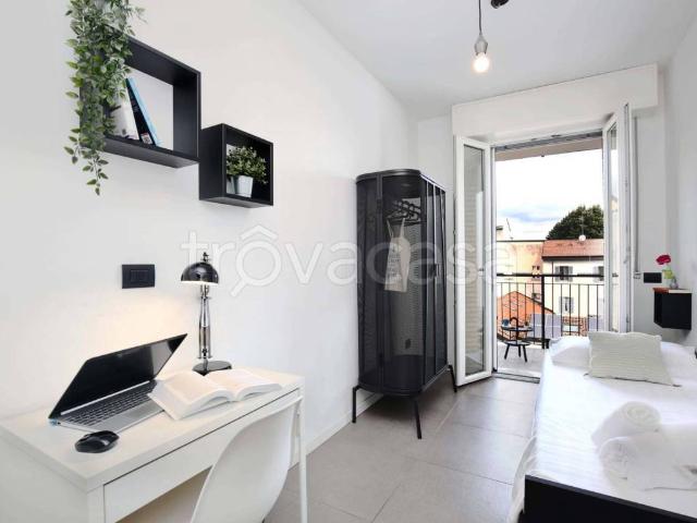 Appartamento in affitto a Milano via Luigi Mercantini, arredato, terrazzo, ascensore TrovaCasa