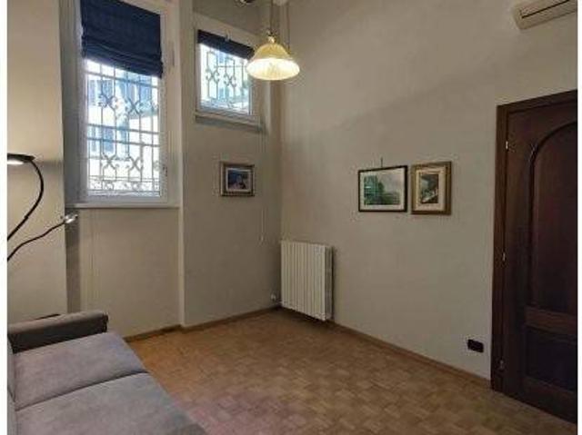Appartamento in affitto a Milano via Luigi Settembrini, arredato, riscaldamento autonomo, ristrutturato TrovaCasa