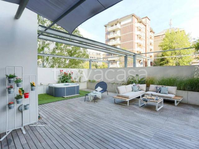Appartamento in affitto a Milano via Marco Ulpio Traiano, arredato, terrazzo, aria condizionata TrovaCasa