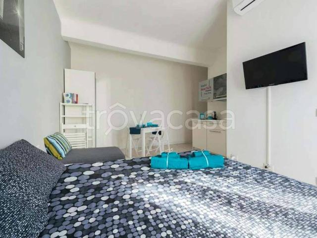 Appartamento in affitto a Milano via Nicola Palmieri, arredato, terrazzo, studio TrovaCasa