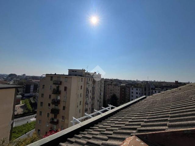 Appartamento in affitto a Milano via s. benigno, 3, arredato, terrazzo, ascensore TrovaCasa