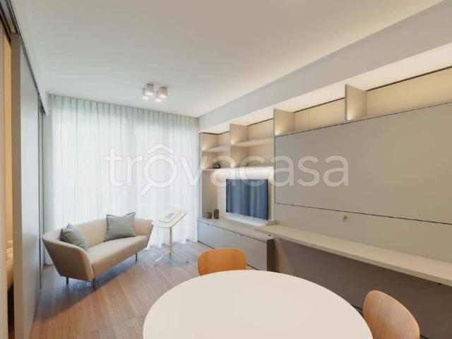 Appartamento in affitto a Milano via Stresa, Maggiolina