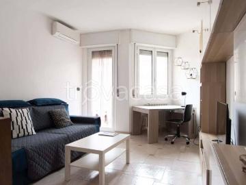 Appartamento in affitto a Milano via Pietro Boifava, arredato, cucina abitabile, cabina armadio TrovaCasa