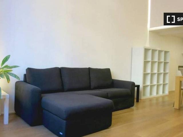 Appartamento in affitto a Milano via Pietro Custodi, Corso San Gottardo