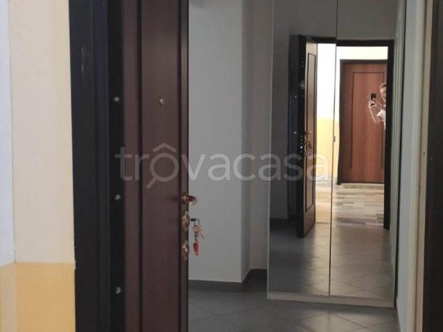 Appartamento in affitto a Milano via Pirano, arredato, vicinanze negozi, aria condizionata TrovaCasa