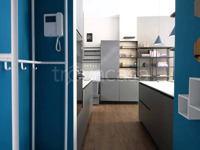 Appartamento in affitto a Milano via Privata Chiasso, arredato, giardino privato, lavatrice TrovaCasa