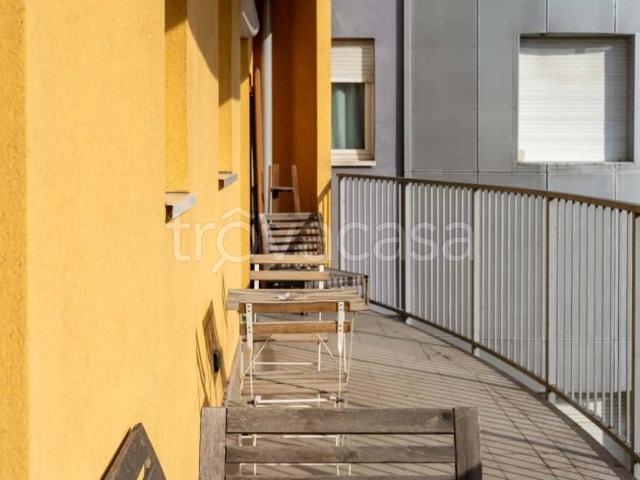Appartamento in affitto a Milano via Privata Giuseppe Ugolini, arredato, frigorifero, luminoso TrovaCasa