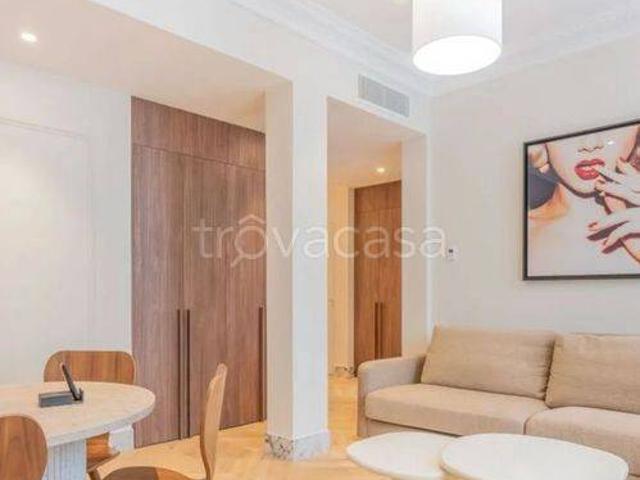 Appartamento in affitto a Milano via Privata Siracusa, arredato, terrazzo, ristrutturato TrovaCasa