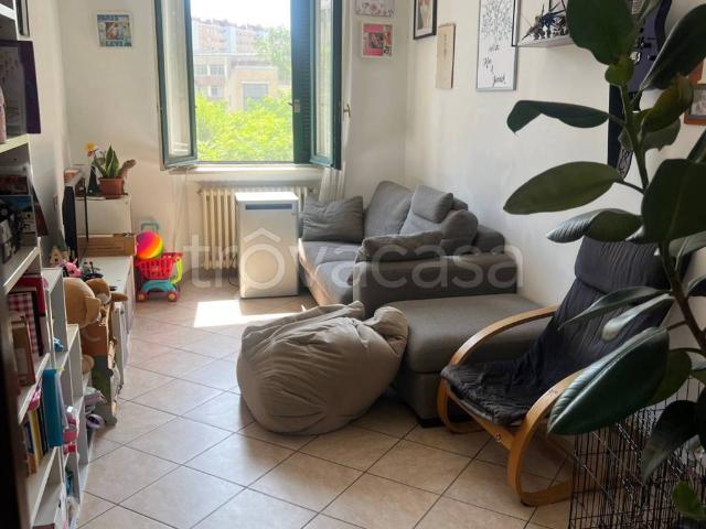 Appartamento in affitto a Milano via Quarto Cagnino, riscaldamento autonomo, parzialmente arredato TrovaCasa