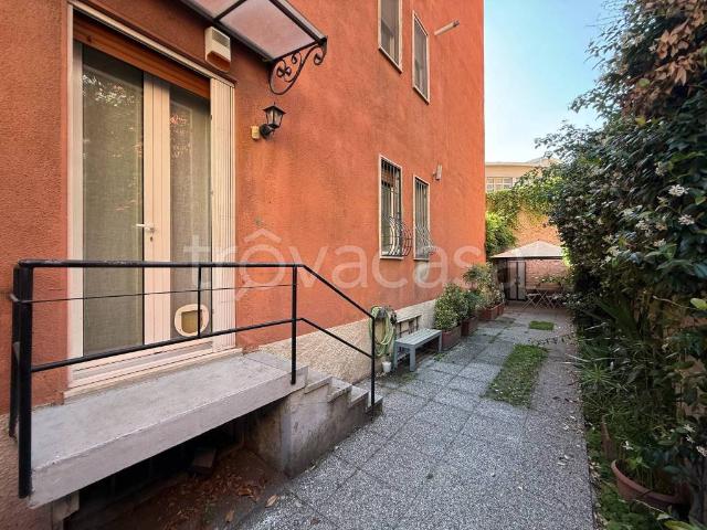 Appartamento in affitto a Milano via Riccardo Galli, 9, arredato, giardino privato, posto auto TrovaCasa