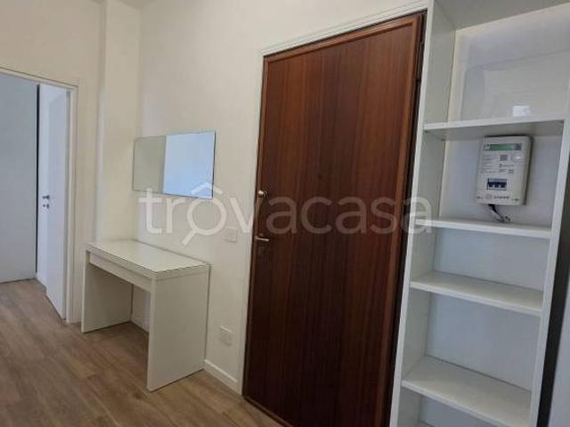 Appartamento in affitto a Milano via Val d'Ossola, 10, Niguarda