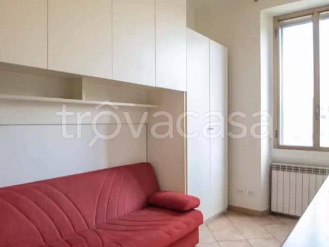 Appartamento in affitto a Milano via Vespri Siciliani, Piazza Napoli