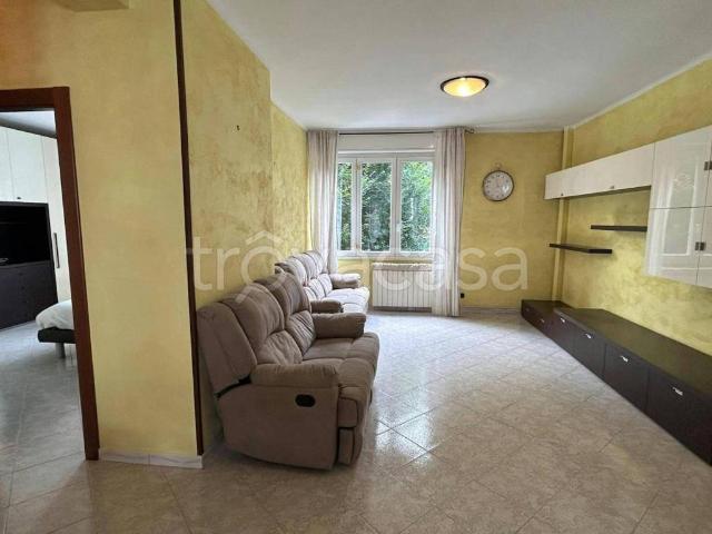 Appartamento in affitto a Milano via Vittorio Barzoni, arredato TrovaCasa