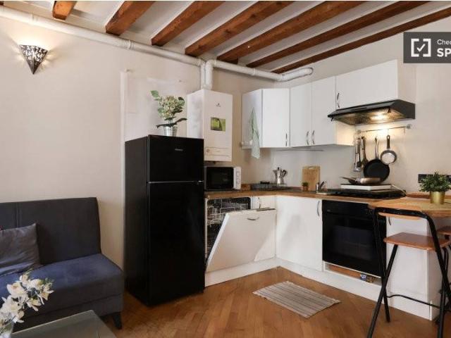 Appartamento in affitto a Milano via Vigevano, Navigli Darsena