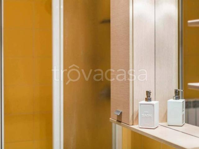 Appartamento in affitto a Milano viale Cassala, arredato, terrazzo, ascensore TrovaCasa