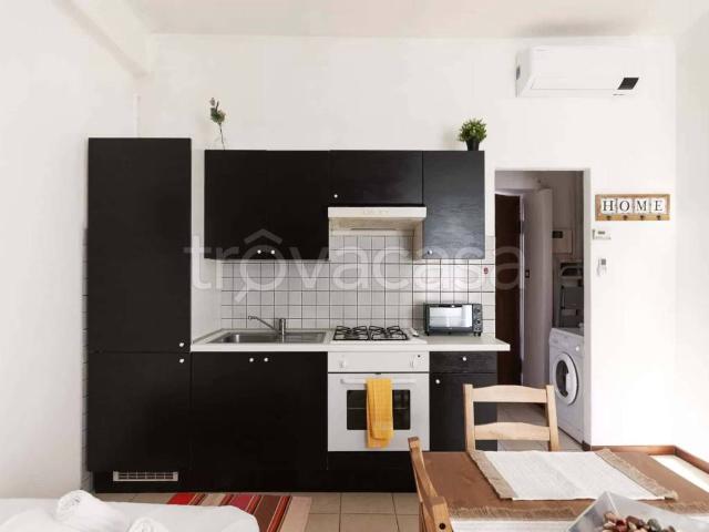 Appartamento in affitto a Milano corso Lodi, arredato, cucina a vista TrovaCasa