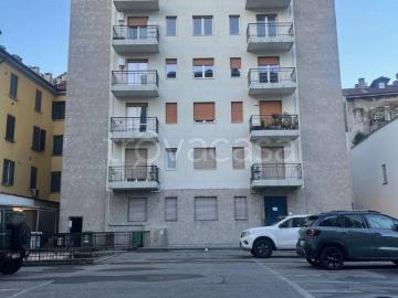 Appartamento in affitto a Milano corso San Gottardo, 39, non arredato/vuoto, ascensore, riscaldamento centralizzato TrovaCasa