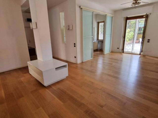 Appartamento in affitto a Milano MI