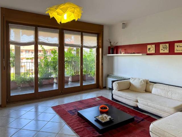 Appartamento in affitto a Milano MI