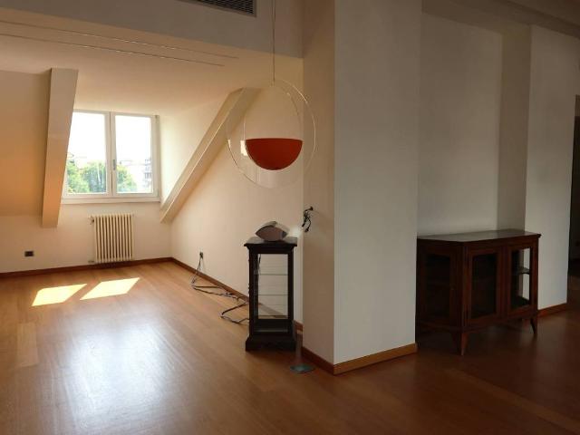 Appartamento in affitto a Milano MI