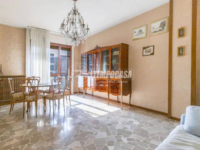 Appartamento in affitto a Milano MI