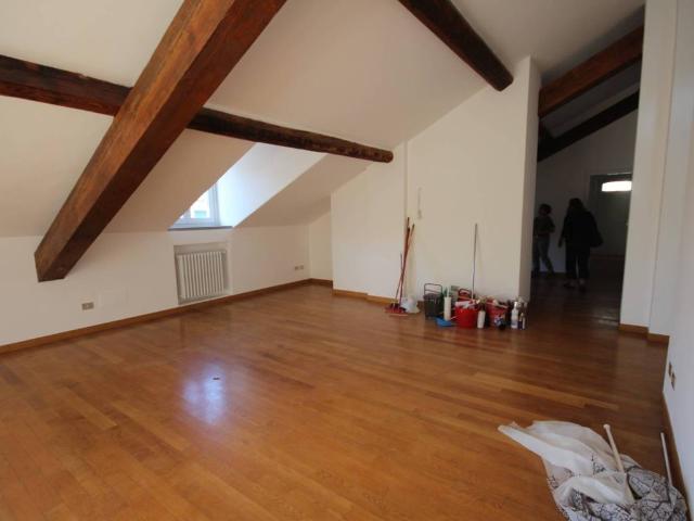 Appartamento in affitto a Milano MI