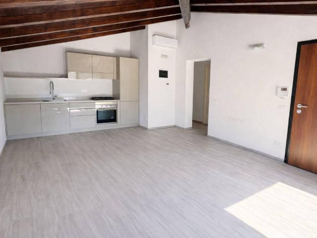 Appartamento in affitto a Milano MI